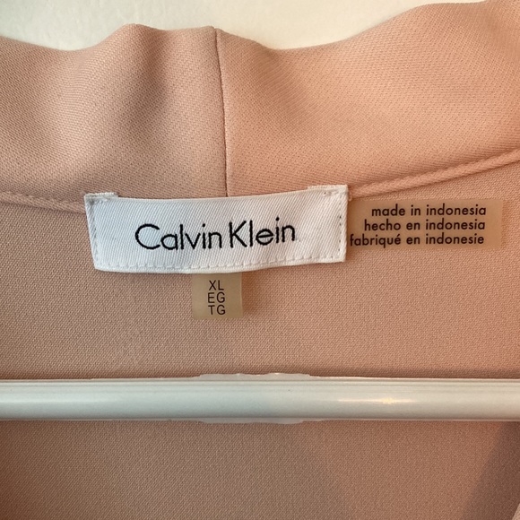 Calvin Klein Dusty pink sleeveless blouse - Picture 2 of 3